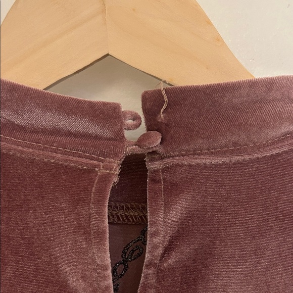 Velvet Paisley Bandana Sleeveless Top - Picture 6 of 7